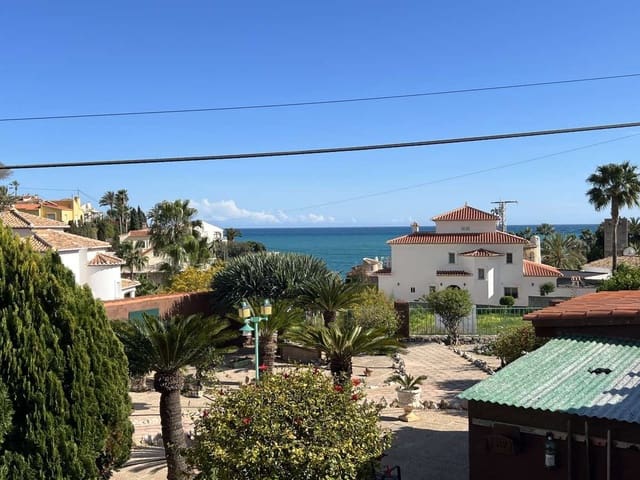 4 soveværelse Villa til salg i Calpe / Calp med swimmingpool - € 898.000 (Ref: 10013551)