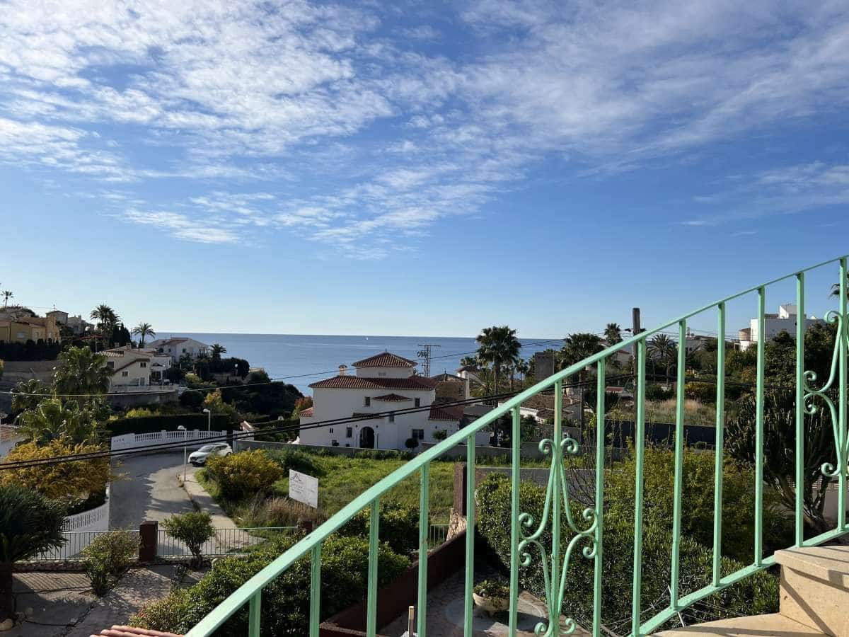 4 soveværelse Villa til salg i Calpe / Calp med swimmingpool - € 898.000 (Ref: 10013551)