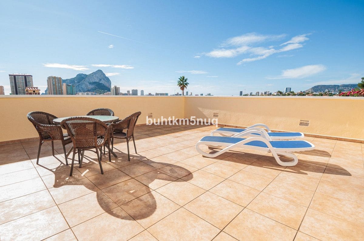 3 sypialnia Willa na sprzedaż w Calpe / Calp z basenem - 725 000 € (Ref: 10013557)