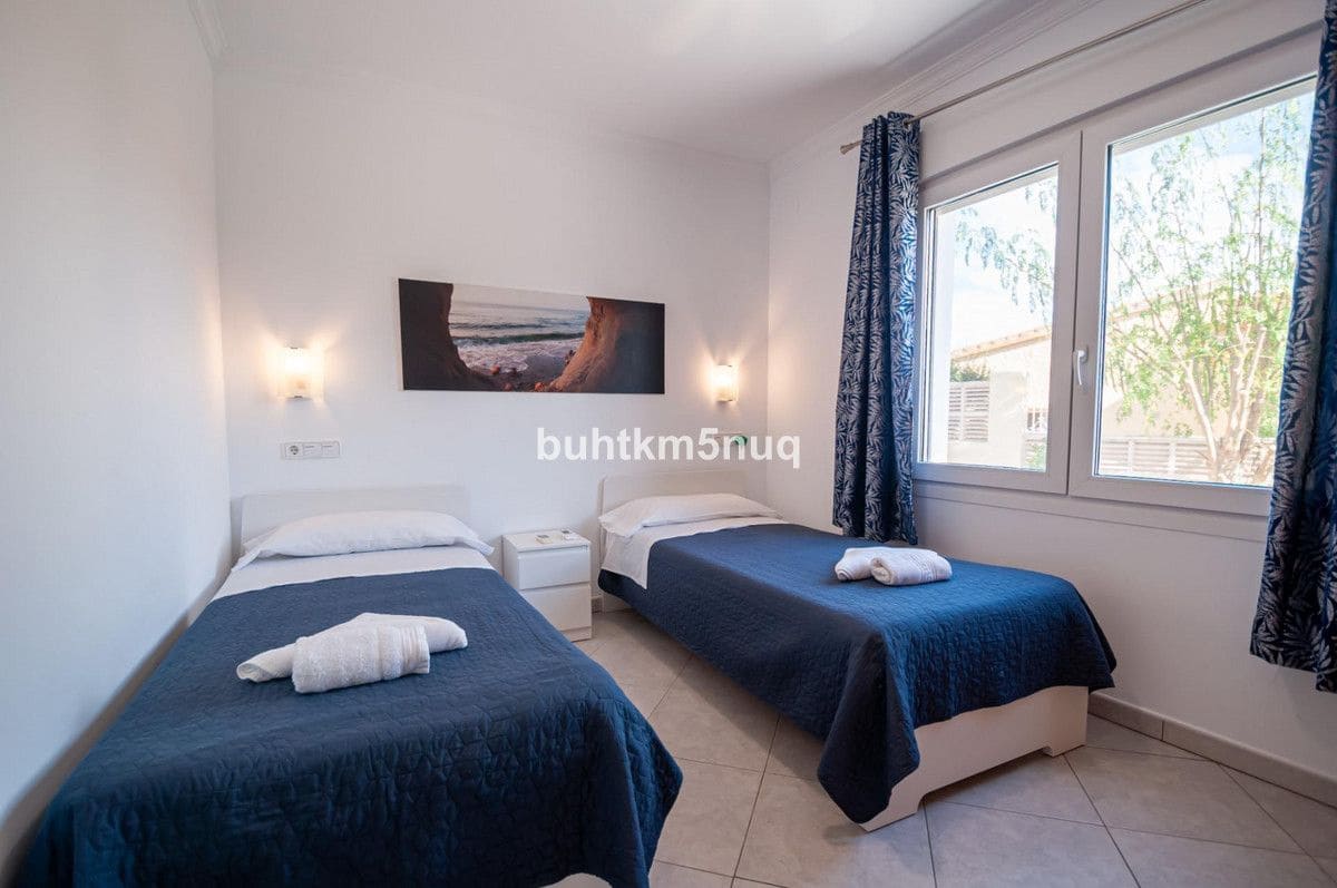 3 sypialnia Willa na sprzedaż w Calpe / Calp z basenem - 725 000 € (Ref: 10013557)
