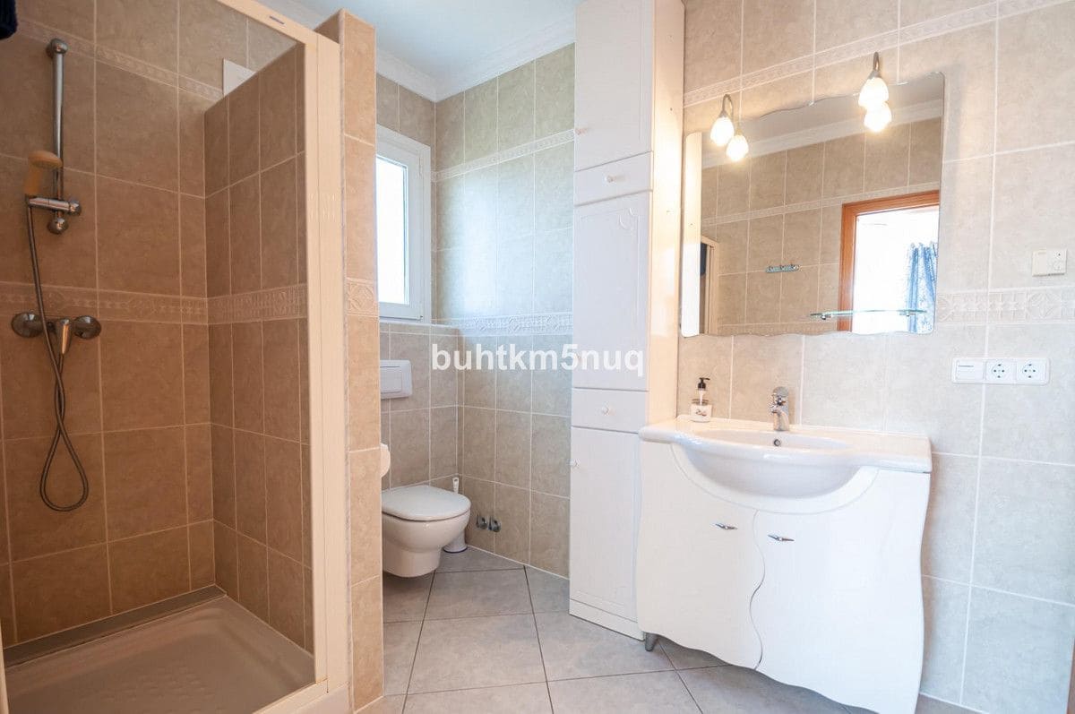 3 sypialnia Willa na sprzedaż w Calpe / Calp z basenem - 725 000 € (Ref: 10013557)