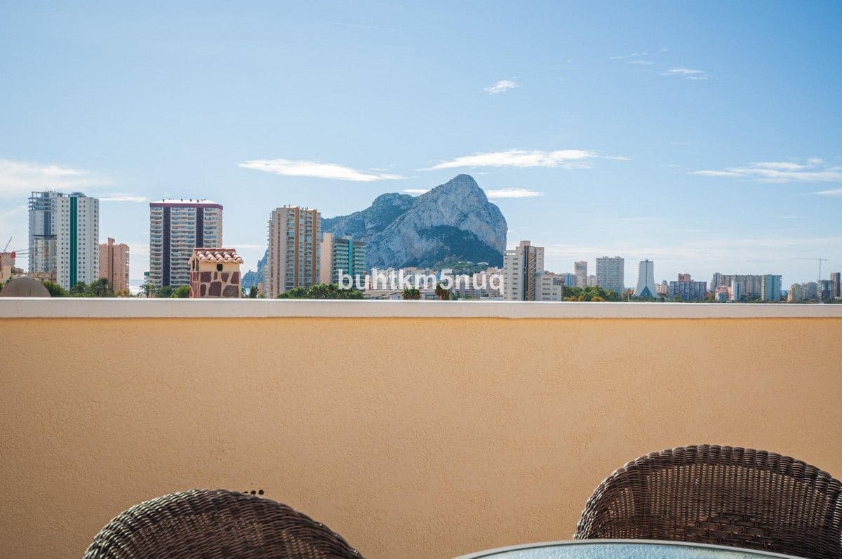 3 sypialnia Willa na sprzedaż w Calpe / Calp z basenem - 725 000 € (Ref: 10013557)