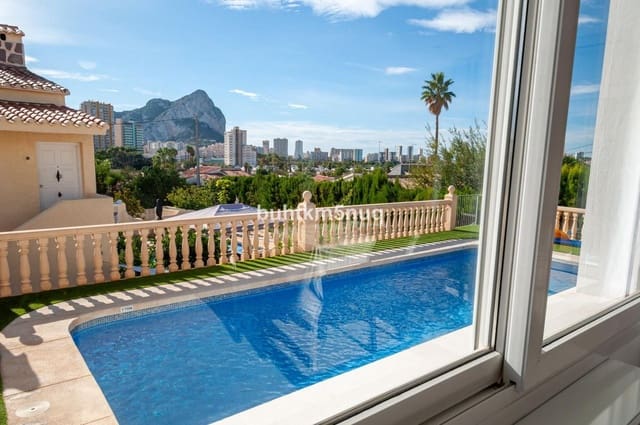 3 sypialnia Willa na sprzedaż w Calpe / Calp z basenem - 725 000 € (Ref: 10013557)