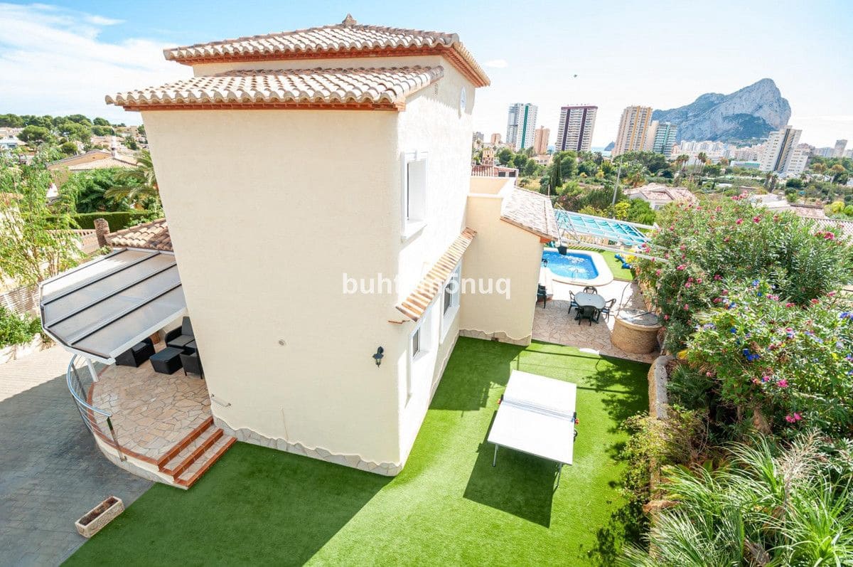 3 sypialnia Willa na sprzedaż w Calpe / Calp z basenem - 725 000 € (Ref: 10013557)