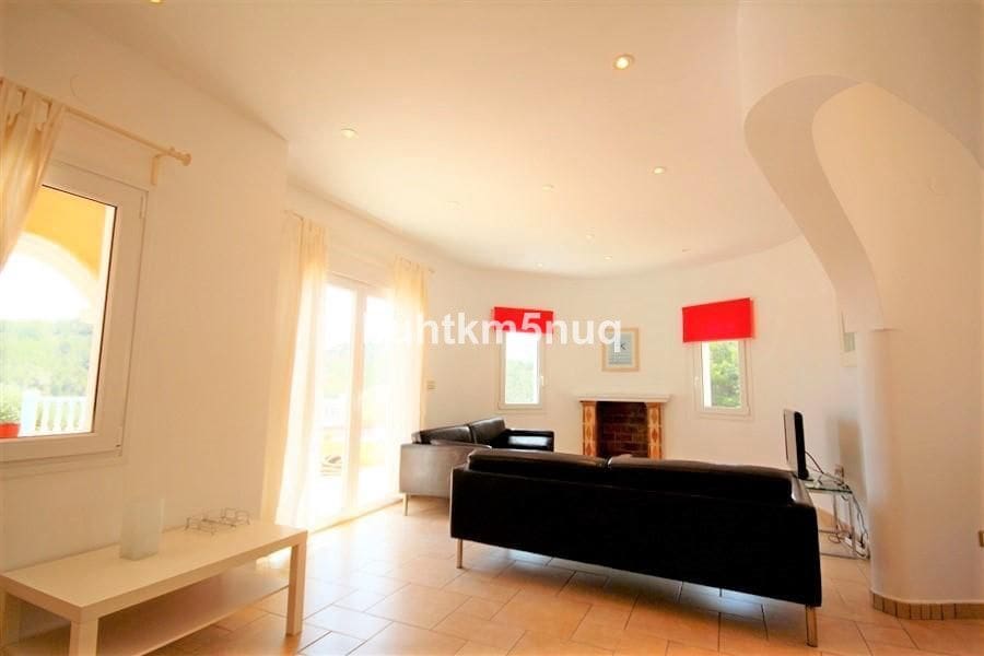 3 soveværelse Villa til salg i Javea / Xabia med swimmingpool - € 750.000 (Ref: 10013564)