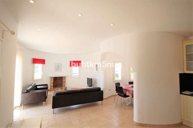 3 soveværelse Villa til salg i Javea / Xàbia med swimmingpool - € 750.000 (Ref: 10013564)