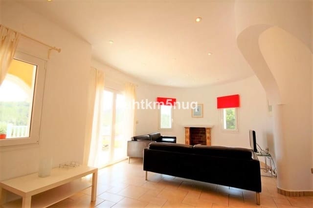 3 soveværelse Villa til salg i Javea / Xàbia med swimmingpool - € 750.000 (Ref: 10013564)