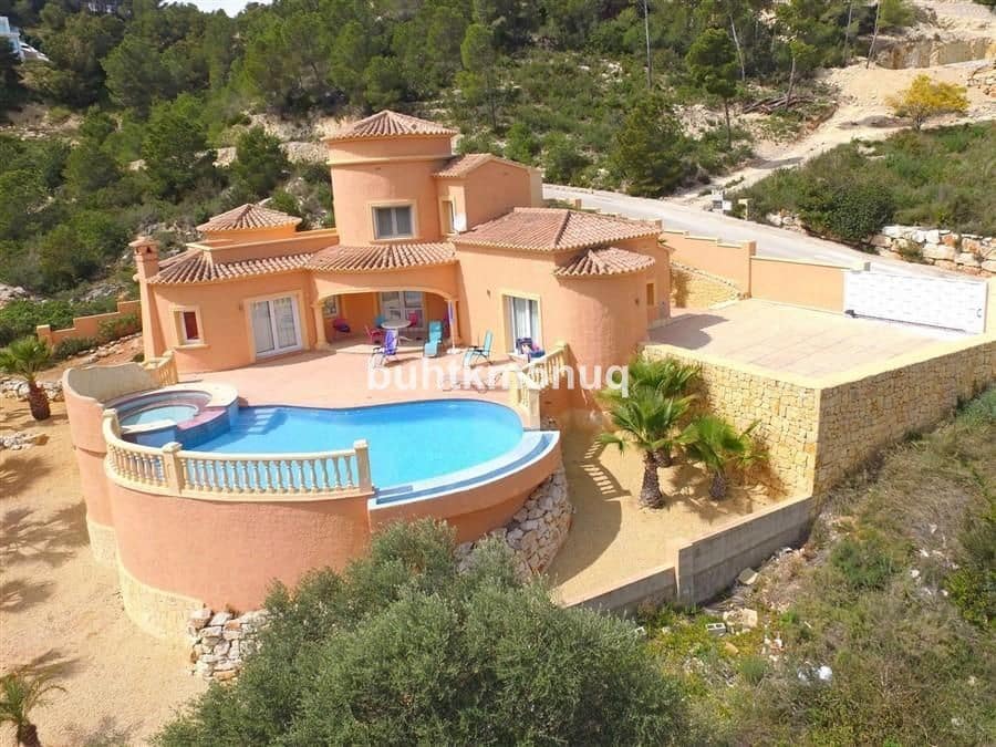 3 soveværelse Villa til salg i Javea / Xabia med swimmingpool - € 750.000 (Ref: 10013564)