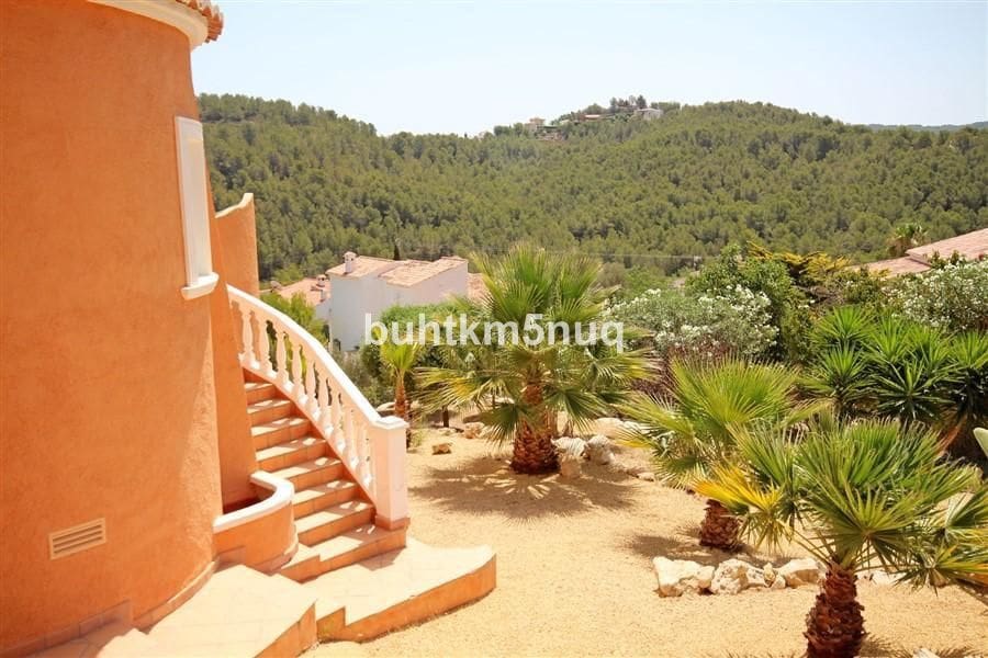 3 soveværelse Villa til salg i Javea / Xabia med swimmingpool - € 750.000 (Ref: 10013564)