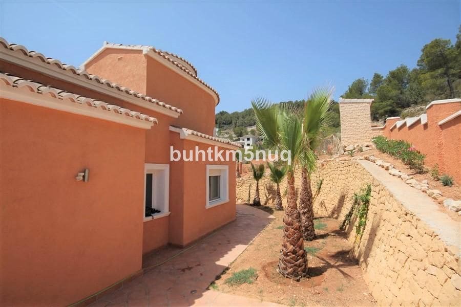 3 soveværelse Villa til salg i Javea / Xabia med swimmingpool - € 750.000 (Ref: 10013564)