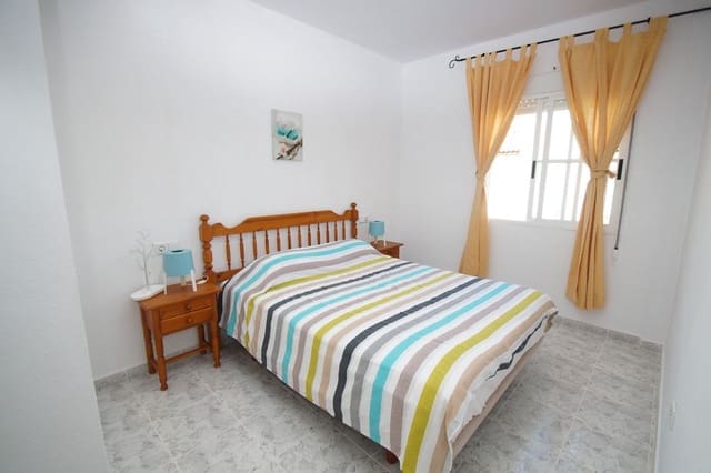 2 sypialnia Willa na sprzedaż w La Zenia, Orihuela z basenem - 155 000 € (Ref: 10013568)
