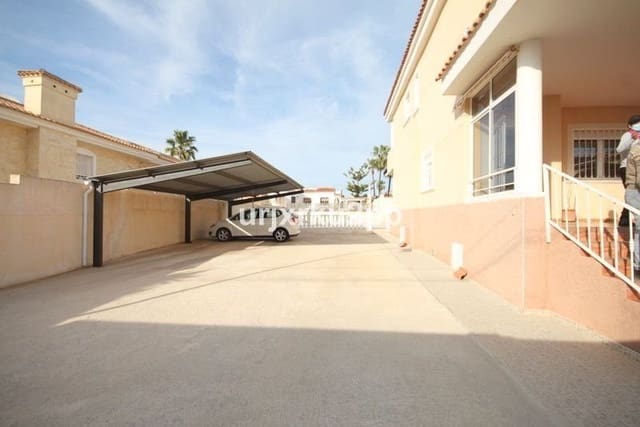5 Zimmer Villa zu verkaufen in Parque de las Naciones, Torrevieja - 620.000 € (Ref: 10013570)
