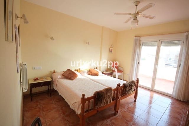 5 Zimmer Villa zu verkaufen in Parque de las Naciones, Torrevieja - 620.000 € (Ref: 10013570)