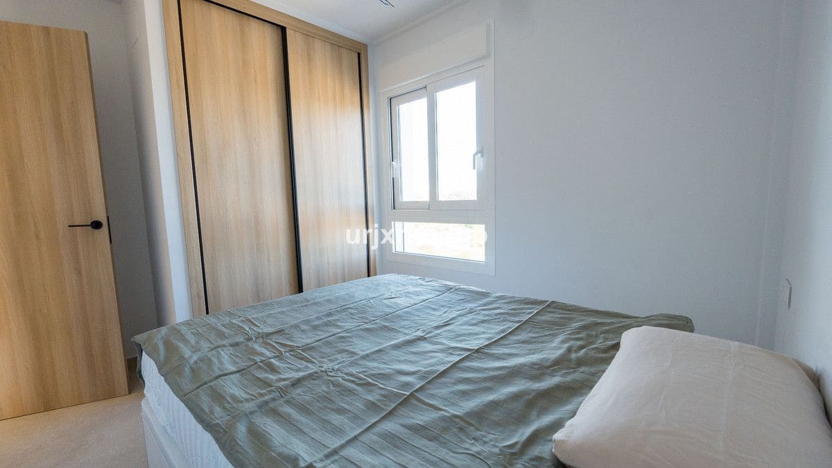 Apartamento de 3 habitaciones en Guardamar del Segura en venta - 379.000 € (Ref: 10013571)