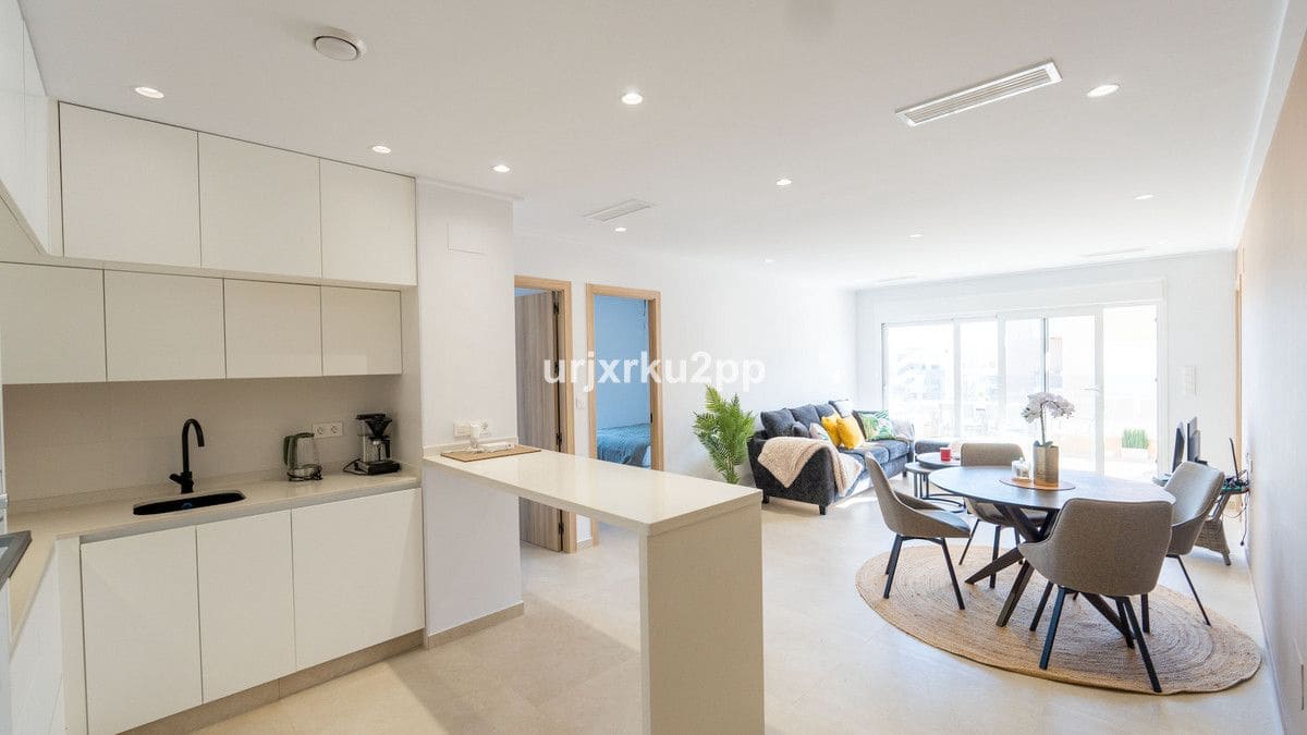 Apartamento de 3 habitaciones en Guardamar del Segura en venta - 379.000 € (Ref: 10013571)