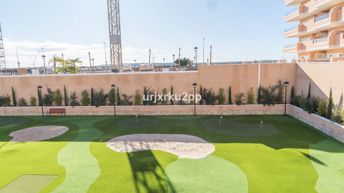 Apartamento de 3 habitaciones en Guardamar del Segura en venta - 379.000 € (Ref: 10013571)