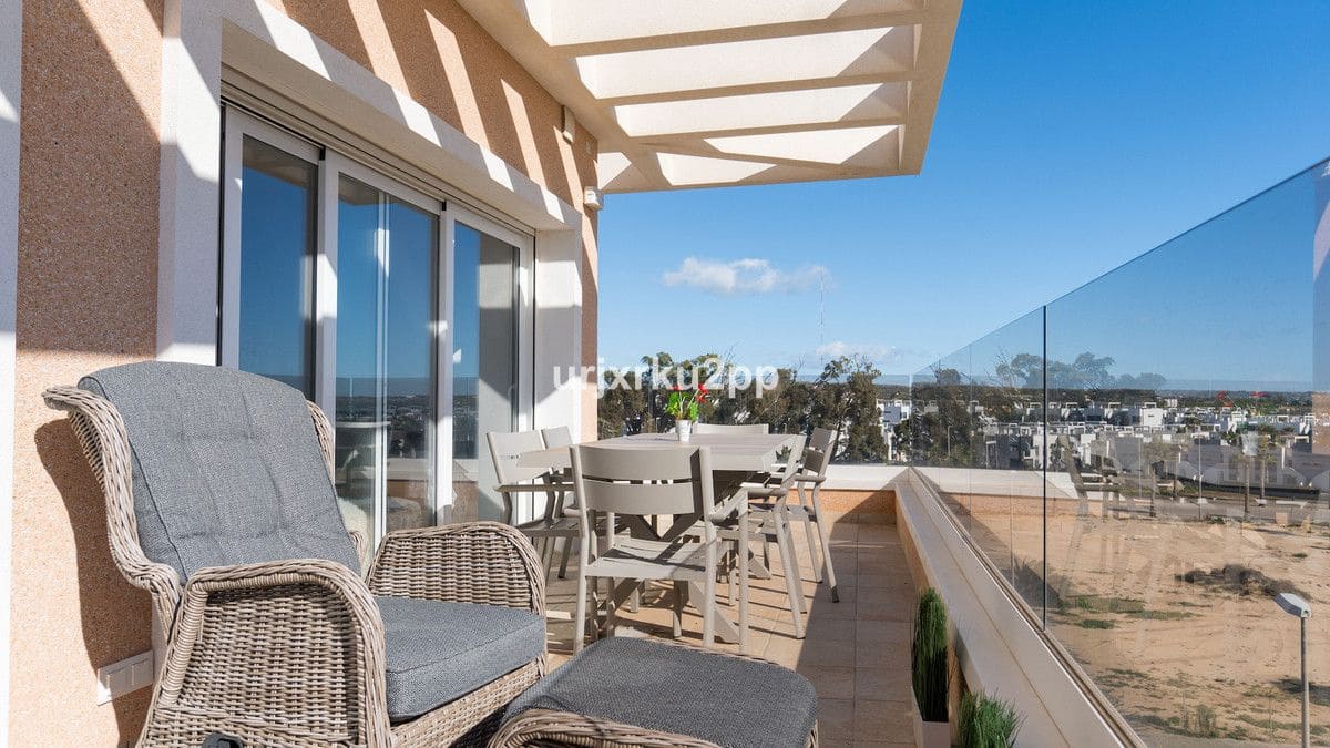 Apartamento de 3 habitaciones en Guardamar del Segura en venta - 379.000 € (Ref: 10013571)