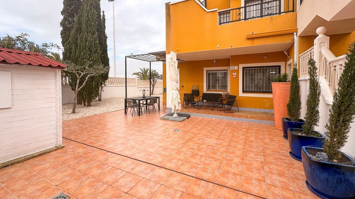 3 bedroom Villa for sale in Arenales del Sol - € 349,000 (Ref: 10013574)