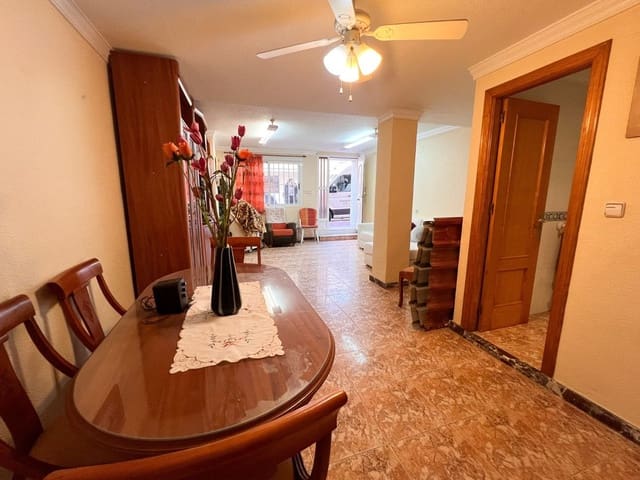 3 soveværelse Lejlighed til salg i Guardamar del Segura - € 245.000 (Ref: 10013576)