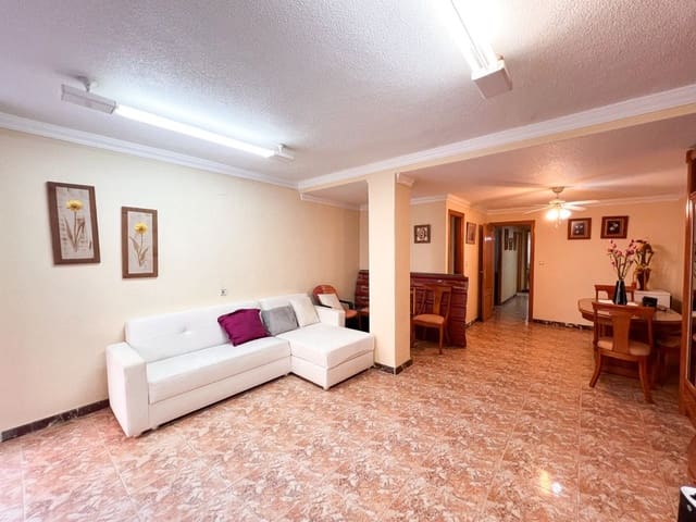 3 soveværelse Lejlighed til salg i Guardamar del Segura - € 245.000 (Ref: 10013576)