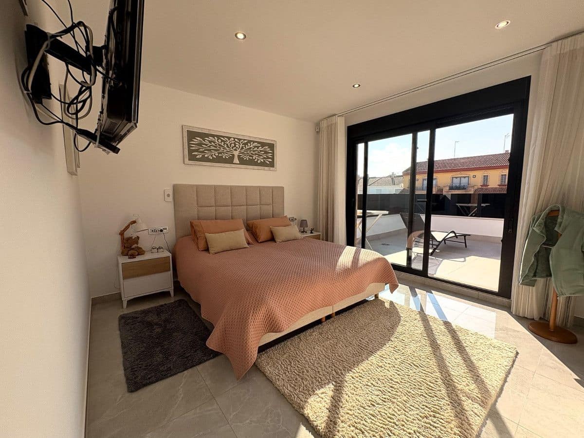 3 bedroom Villa for sale in Lo Pagan - € 390,000 (Ref: 10013577)