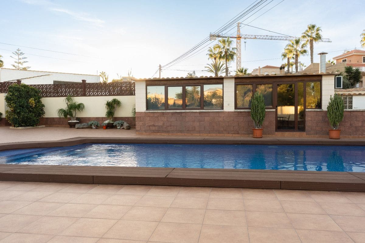 7 slaapkamer Villa te koop in Orihuela Costa - € 930.000 (Ref: 10013586)