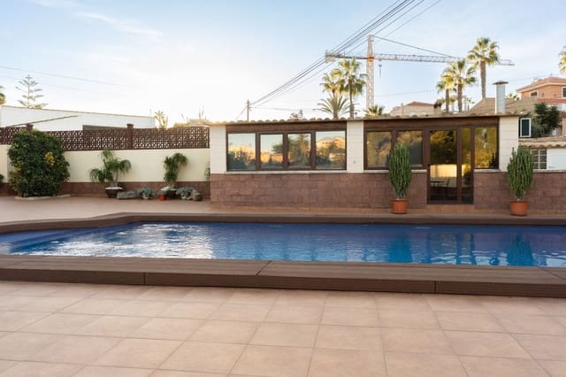 7 Zimmer Villa zu verkaufen in La Florida, Orihuela - 930.000 € (Ref: 10013586)