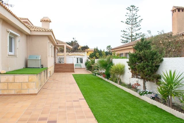 5 soverom Villa til salgs i La Manga del Mar Menor - € 610 000 (Ref: 10013587)