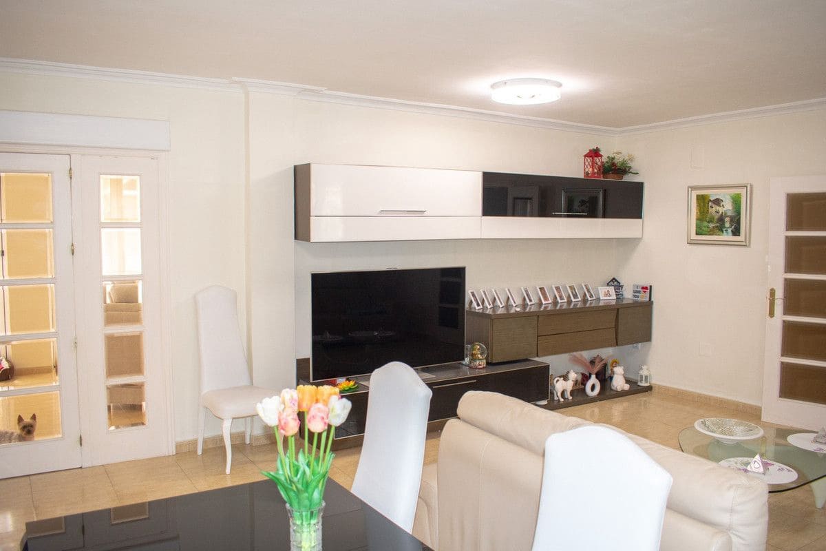 5 soverom Villa til salgs i La Manga del Mar Menor - € 610 000 (Ref: 10013587)