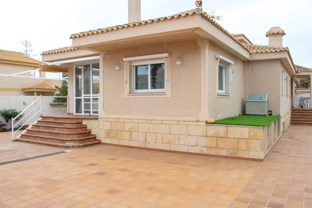 5 soverom Villa til salgs i La Manga del Mar Menor - € 610 000 (Ref: 10013587)