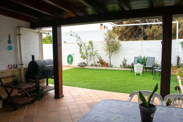 5 soverom Villa til salgs i La Manga del Mar Menor - € 610 000 (Ref: 10013587)
