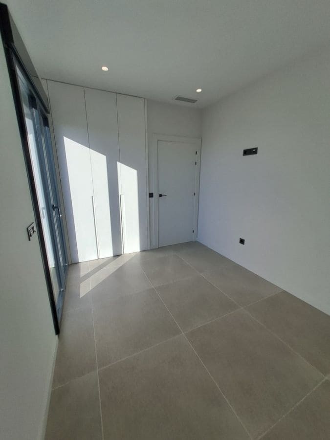 3 slaapkamer Villa te koop in Polop - € 549.000 (Ref: 10013590)