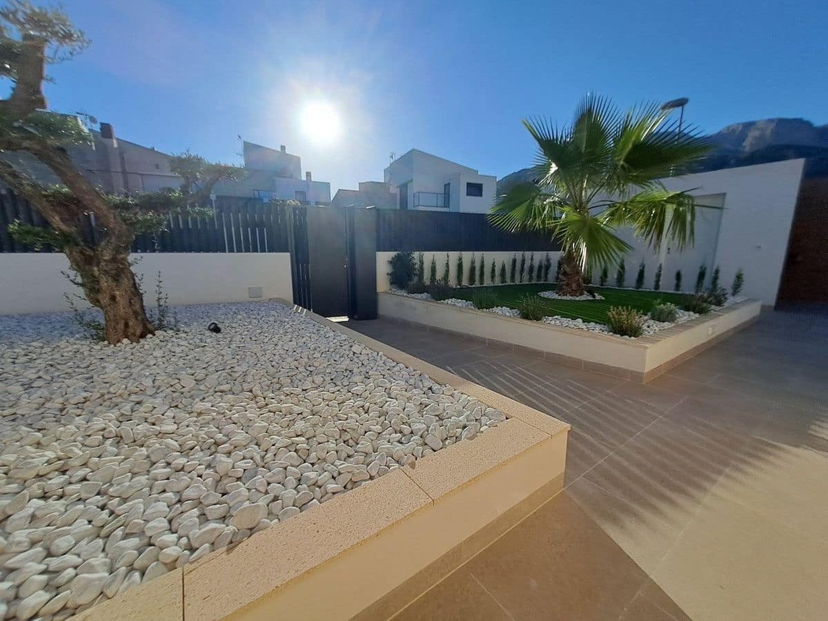 3 slaapkamer Villa te koop in Polop - € 549.000 (Ref: 10013590)