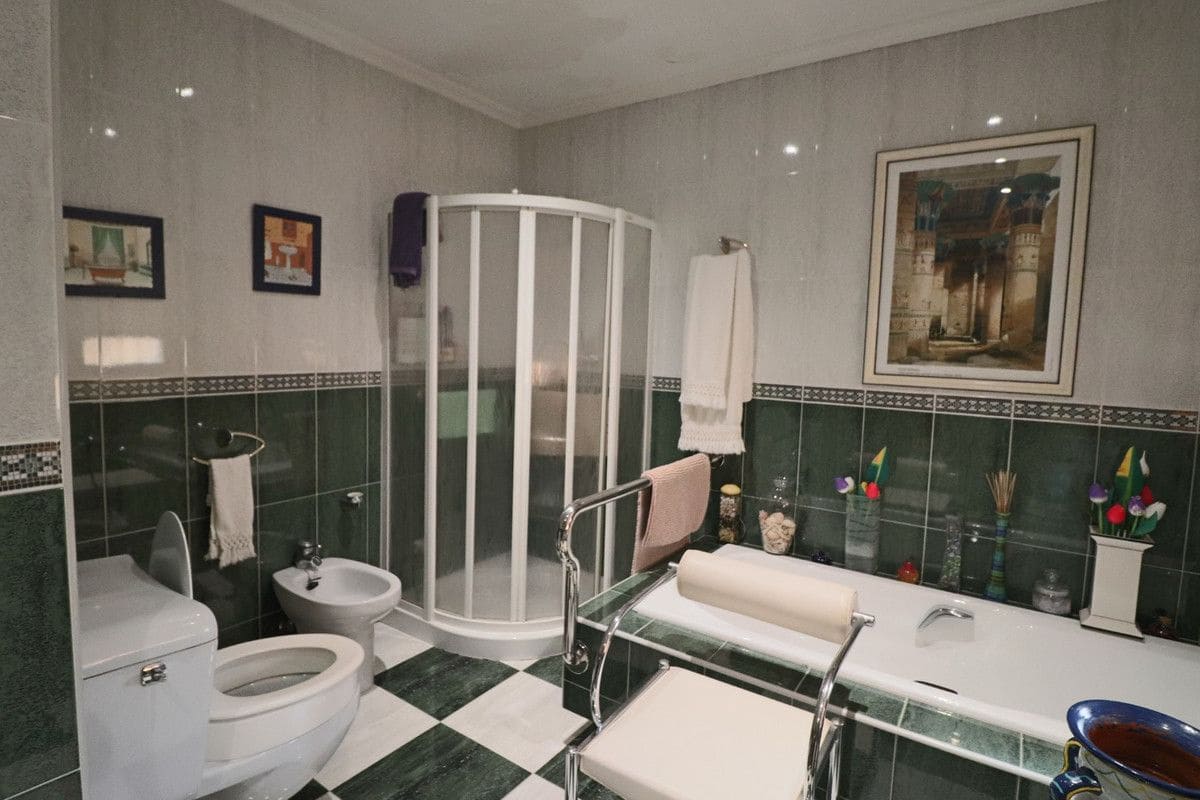 6 sypialnia Willa na sprzedaż w La Nucia - 585 000 € (Ref: 10013595)
