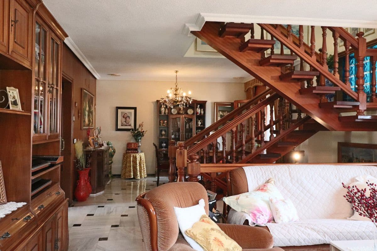 6 sypialnia Willa na sprzedaż w La Nucia - 585 000 € (Ref: 10013595)