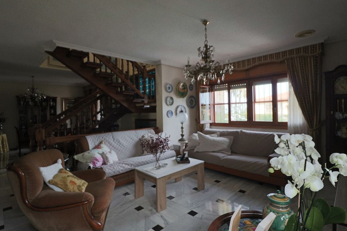 6 sypialnia Willa na sprzedaż w La Nucia - 585 000 € (Ref: 10013595)