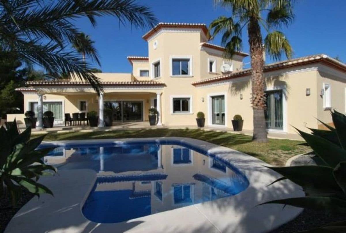 4 soveværelse Villa til salg i Alicante by - € 1.350.000 (Ref: 10013599)