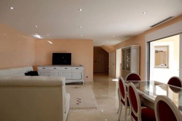 4 slaapkamer Villa te koop in Alicante stad - € 1.350.000 (Ref: 10013599)