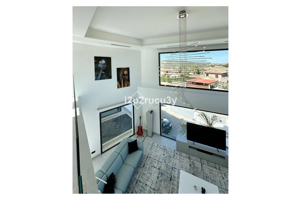 5 bedroom Villa for sale in Javea / Xabia - € 2,350,000 (Ref: 10013603)