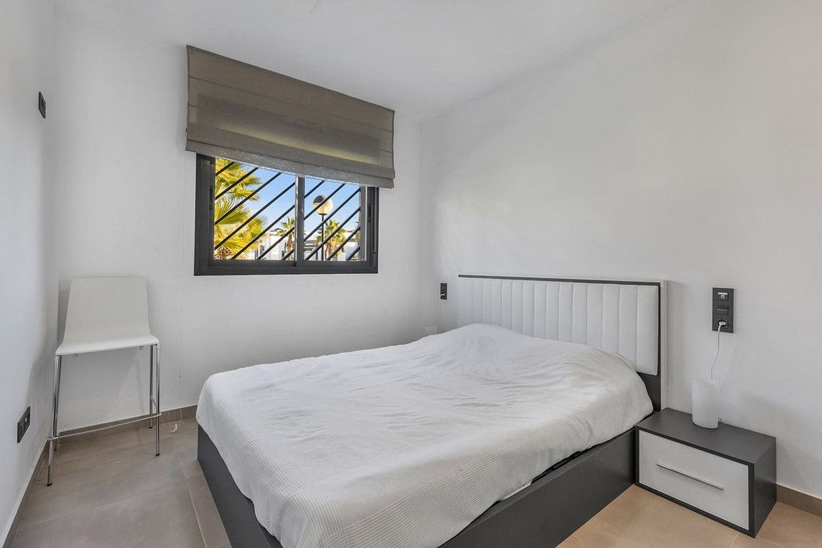 2 chambre Appartement à vendre à Orihuela Costa avec piscine - 274 900 € (Ref: 10013604)