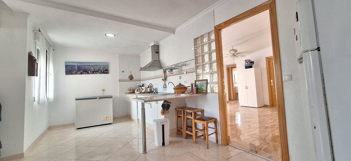7 bedroom Villa for sale in Elche / Elx with pool - € 590,000 (Ref: 10013611)