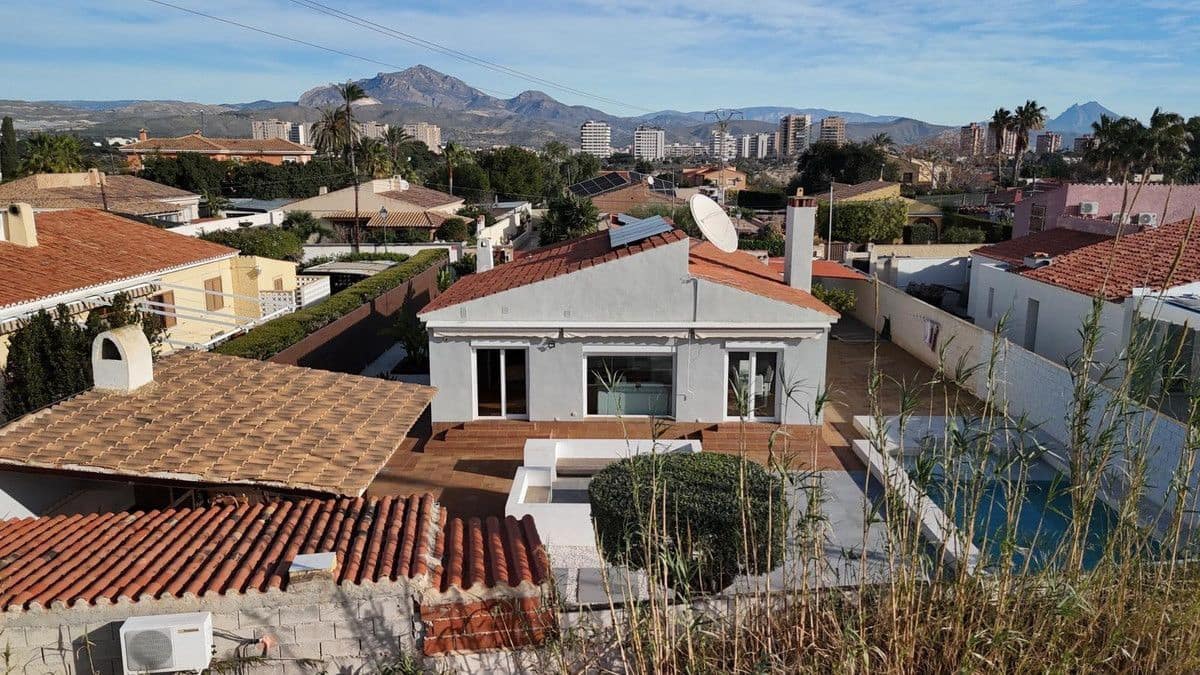 3 sypialnia Willa na sprzedaż w El Campello - 975 000 € (Ref: 10013616)