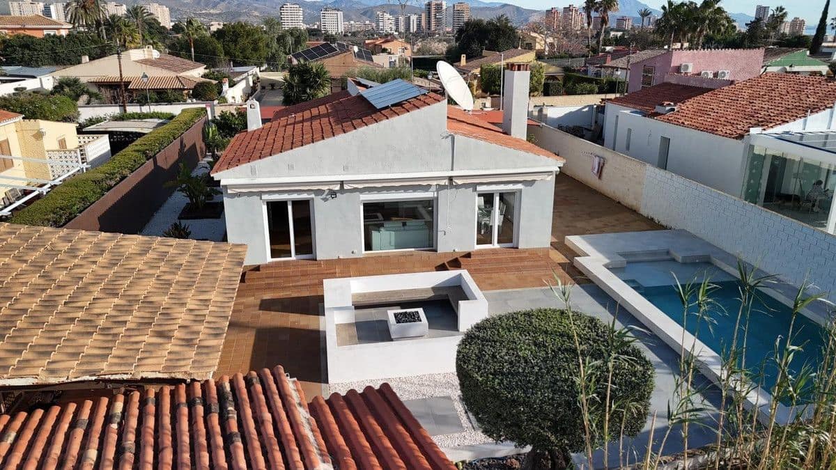 3 sypialnia Willa na sprzedaż w El Campello - 975 000 € (Ref: 10013616)
