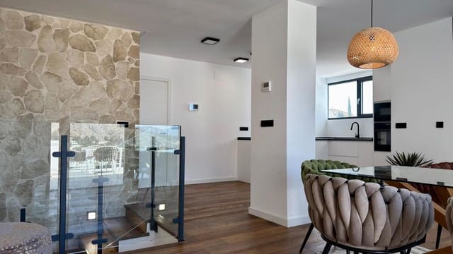 Chalet de 3 habitaciones en Altea en venta - 731.100 € (Ref: 10013617)