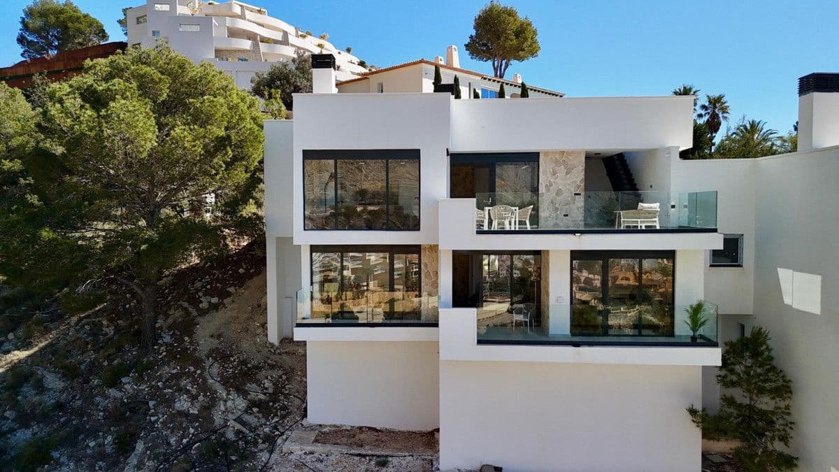 Chalet de 3 habitaciones en Altea en venta - 731.100 € (Ref: 10013617)