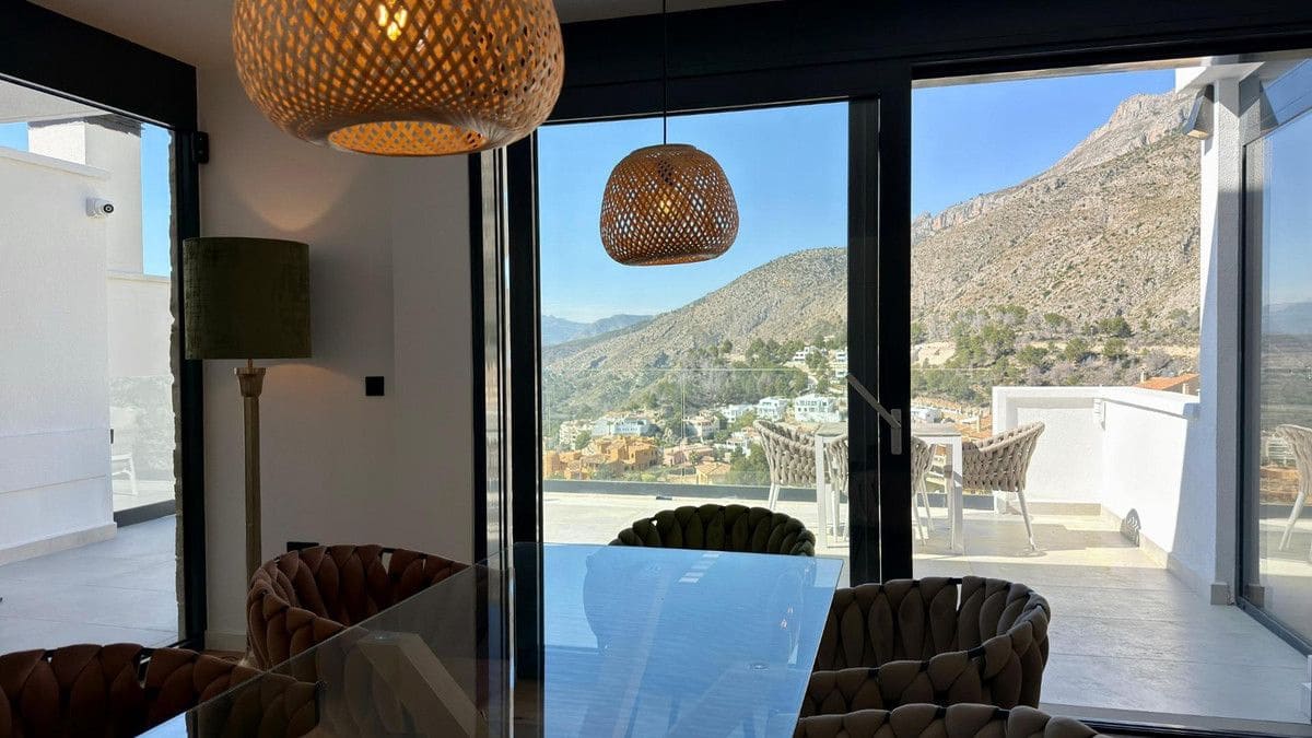 Chalet de 3 habitaciones en Altea en venta - 731.100 € (Ref: 10013617)
