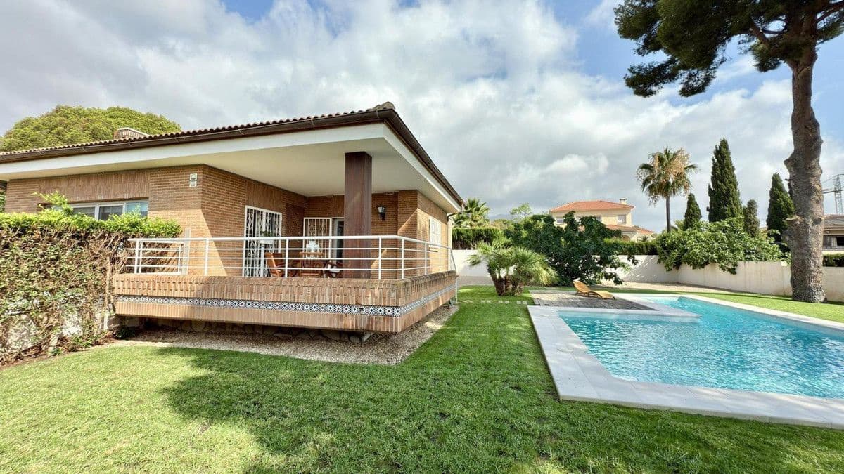 3 slaapkamer Villa te koop in La Nucia - € 970.000 (Ref: 10013623)