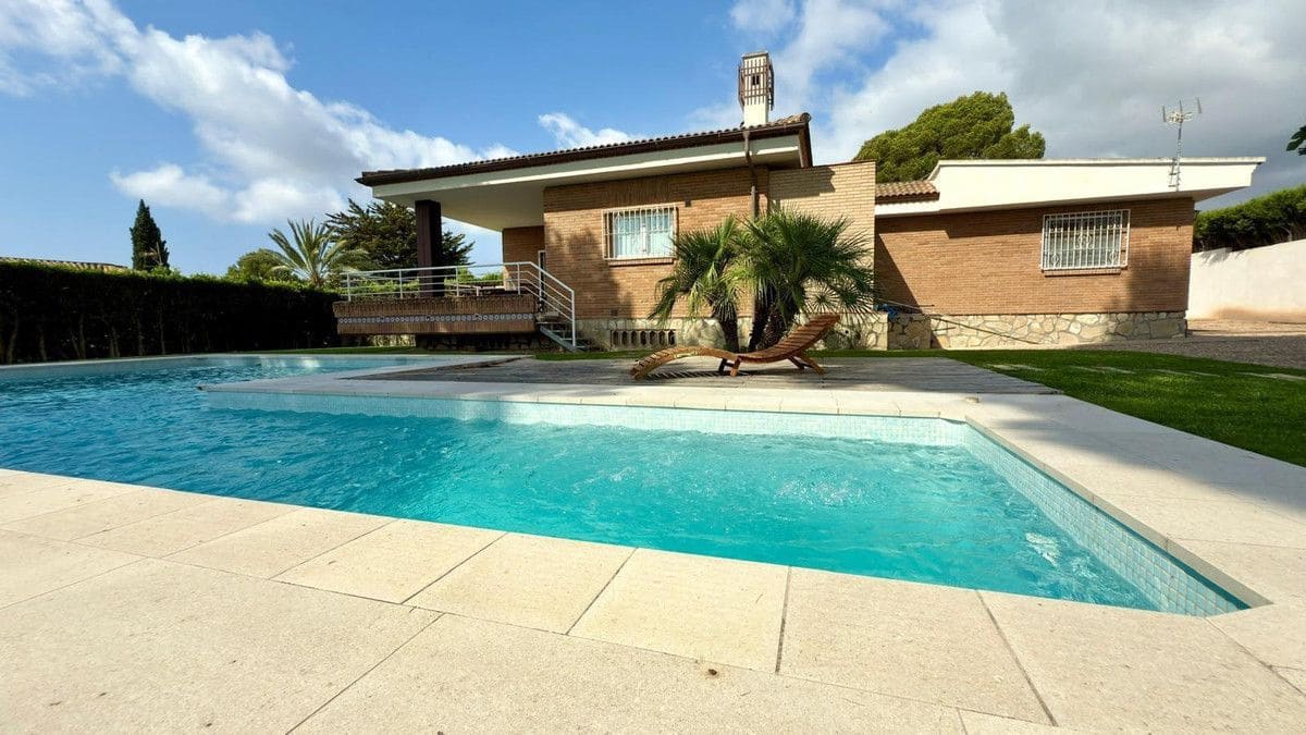 3 slaapkamer Villa te koop in La Nucia - € 970.000 (Ref: 10013623)