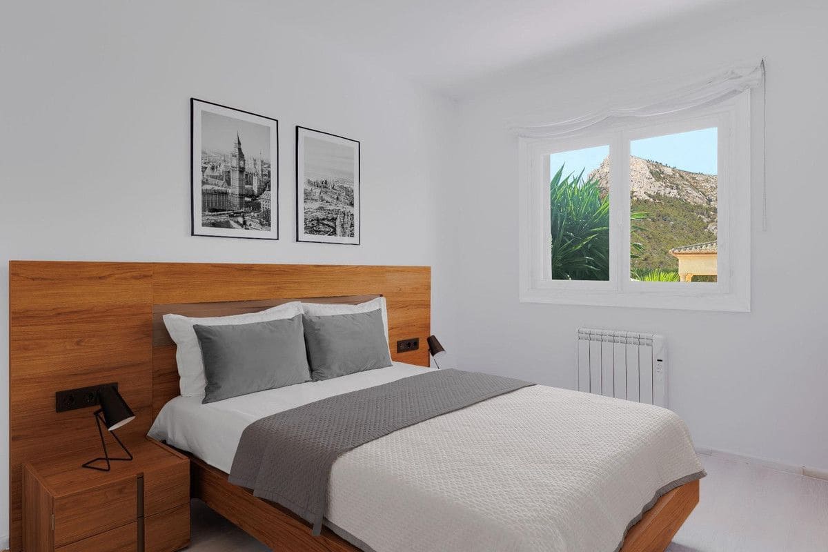 Chalet de 6 habitaciones en Calpe / Calp en venta - 1.650.000 € (Ref: 10013625)