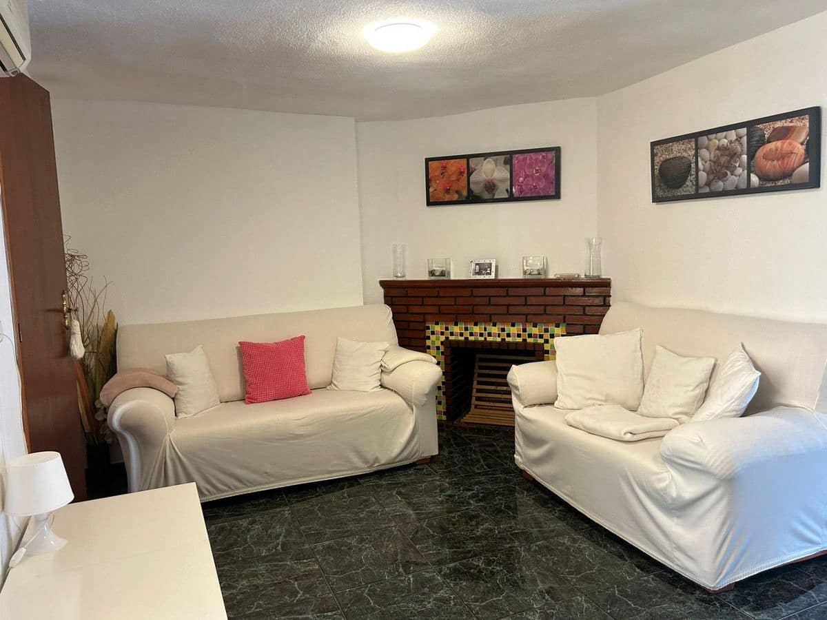 3 slaapkamer Villa te koop in Polop - € 300.000 (Ref: 10013626)